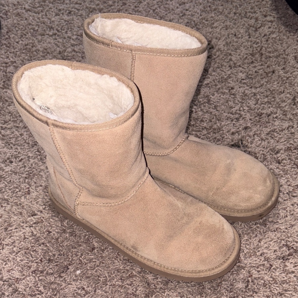 Koolaburra Tan Winter Boots
